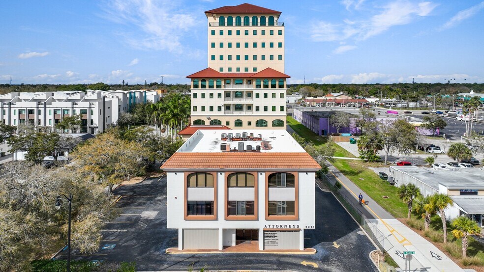 More Photos Of 2201 Ringling Blvd, Sarasota Loft Creative Space For Sale