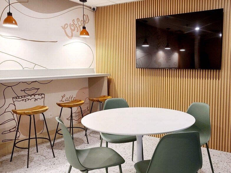 More Photos Of 2100 Coral Way, Miami Coworking Space