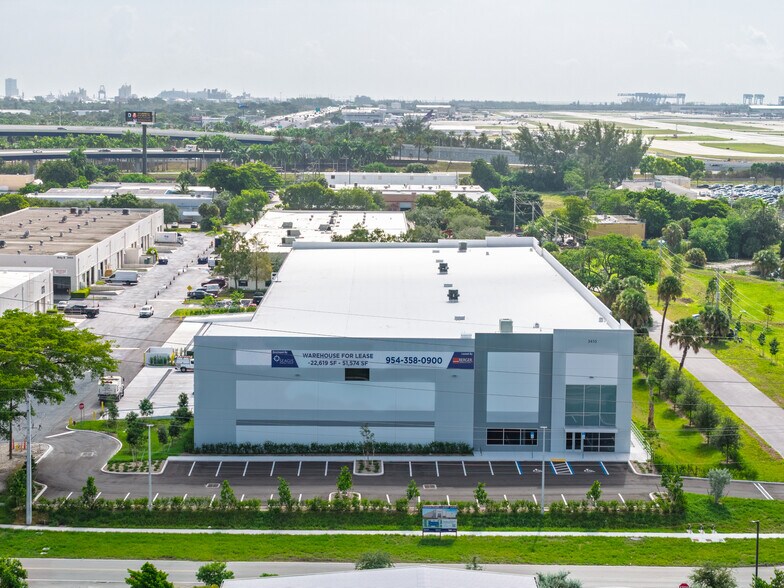 More Photos Of 3410 SW 26th Ter, Fort Lauderdale Warehouse For Lease