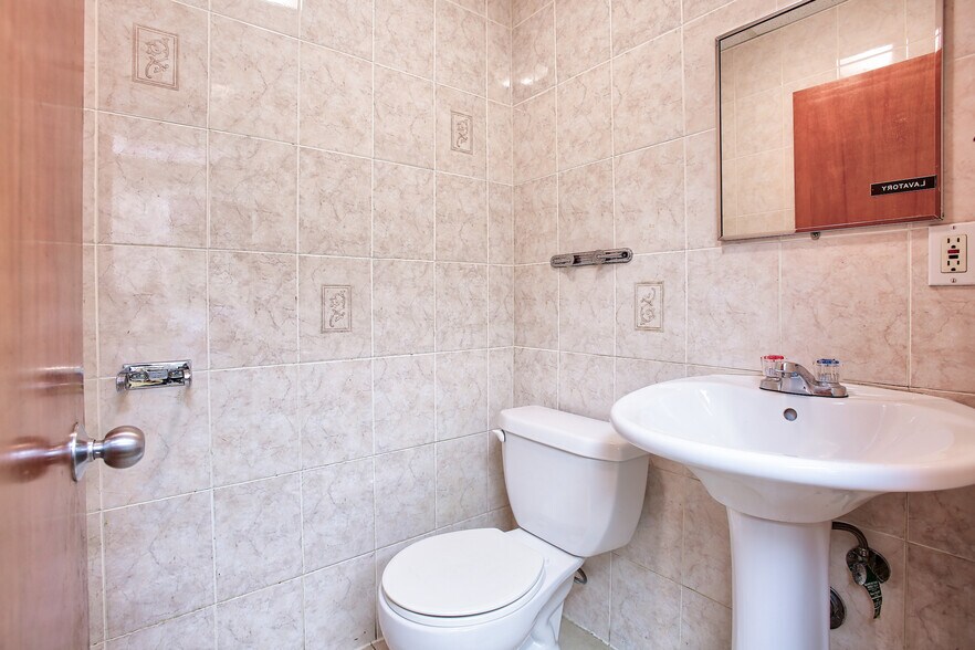 More Photos Of 1020-1030 Park Ave, Plainfield Medical For Sale