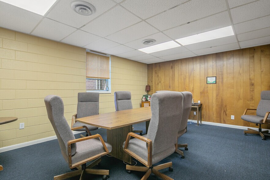 More Photos Of 214 Hawkins Ave, Sanford Medical For Sale