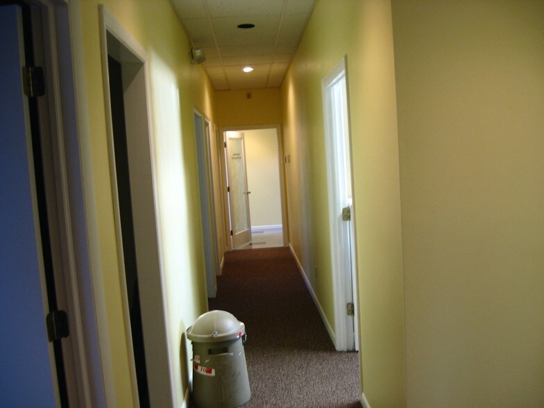 More Photos Of 704 Keystone Ct, Fayetteville Medical For Lease