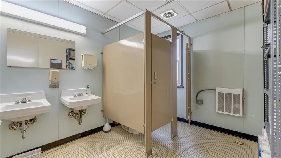 More Photos Of 201 Alpha Rd, Wind Gap Warehouse For Sale