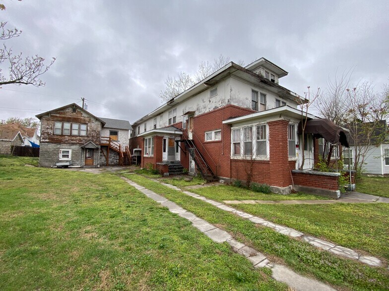 More Photos Of 2114 S Joplin Ave, Joplin Multifamily For Sale