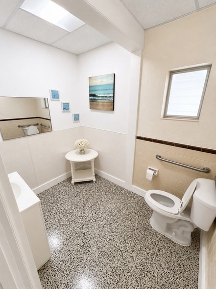 More Photos Of 117 N 5th St, Fort Pierce Office Residential For Sale