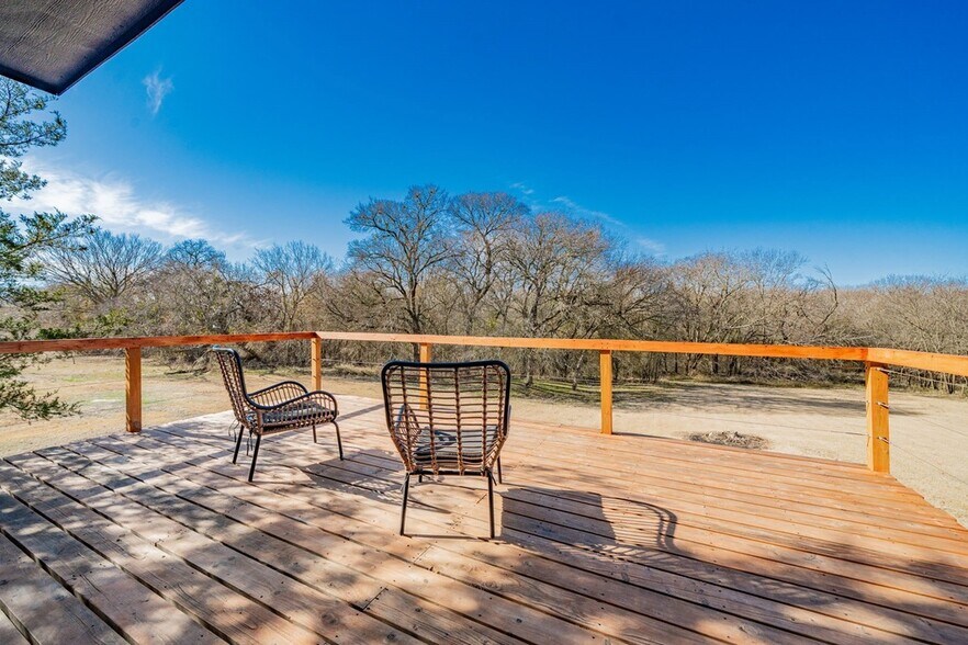 More Photos Of 691 Bear Rd, Van Alstyne Specialty For Sale