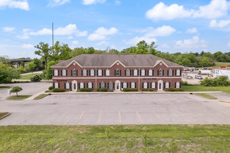 More Photos Of 12307 Old Lagrange Rd, Louisville Medical For Lease