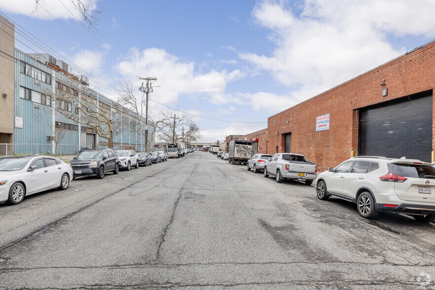 More Photos Of 414 E 101st St, Brooklyn Warehouse For Lease