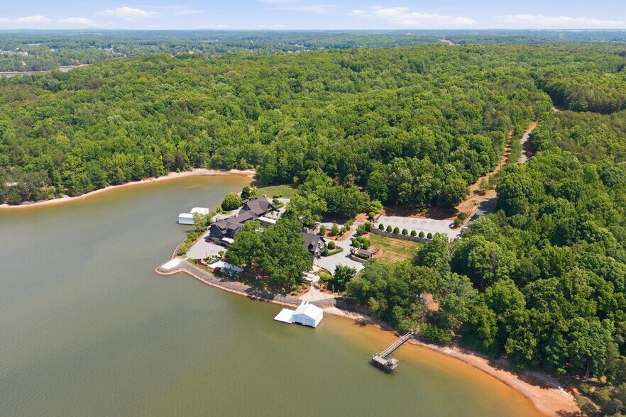 More Photos Of 9715 Nine Eagles Ln, Charlotte Specialty For Sale