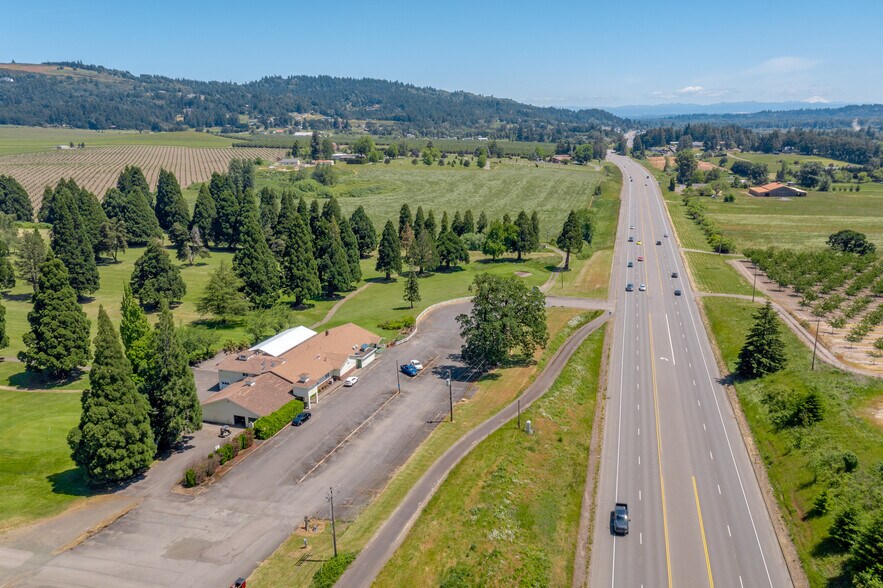 More Photos Of 6335 Highway 22, Independence Sports And Entertainment For Sale