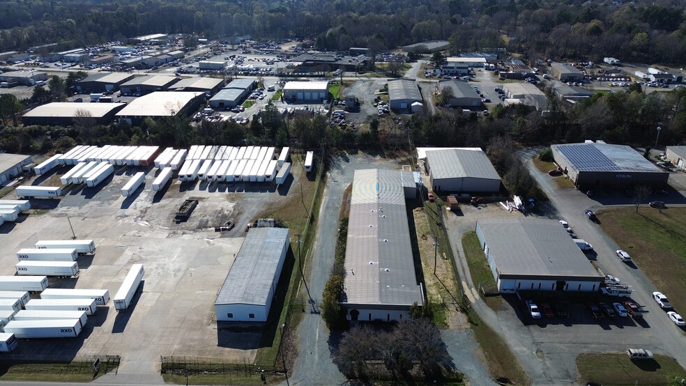 More Photos Of 3380 Smith Farm Rd, Matthews Warehouse For Lease