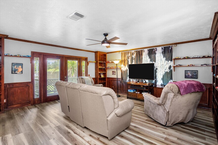 More Photos Of 2508 US-69, Lufkin Lodge Meeting Hall For Sale