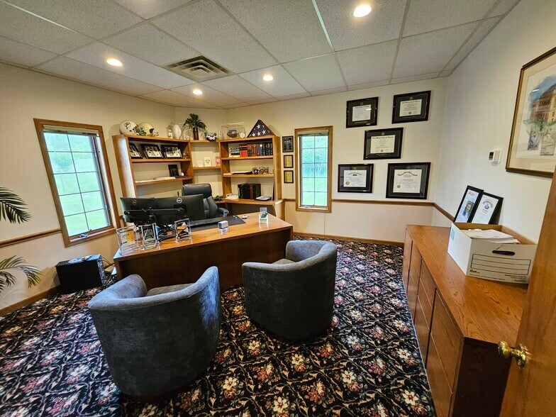 More Photos Of 2745 Nesbitt Ave, Akron Loft Creative Space For Sale