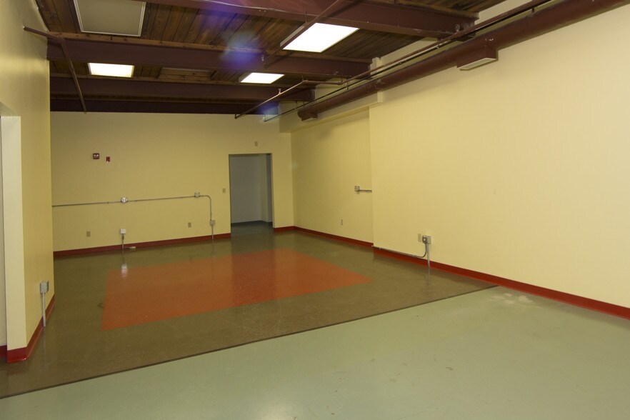 More Photos Of 63 Great Rd, Maynard Loft Creative Space For Sale