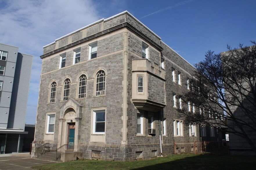 More Photos Of 5520 Harbison Ave, Philadelphia Religious Facility For Sale