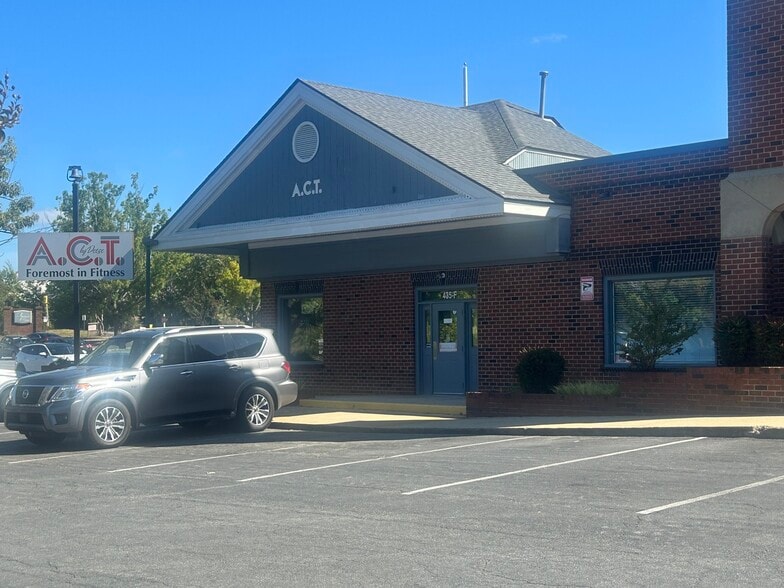 More Photos Of 435 Dolley Madison Rd, Greensboro Freestanding For Lease