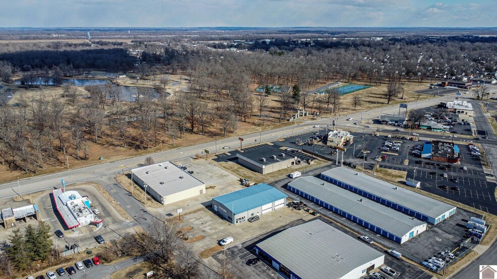 More Photos Of 2828 Park Ave, Paducah Freestanding For Lease