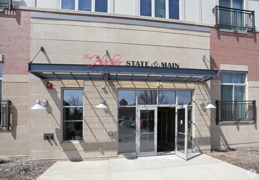 More Photos Of 141 Main St, Racine Apartments For Sale
