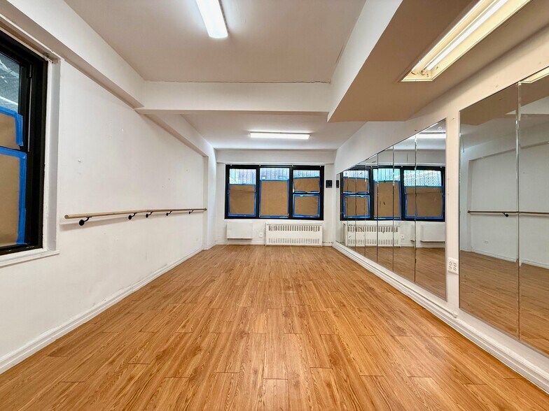 More Photos Of 160 Parkside Ave, Brooklyn Apartments For Lease