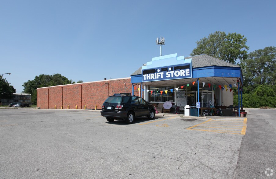 More Photos Of 11102-11154 Blue Ridge Blvd, Kansas City Unknown For Lease