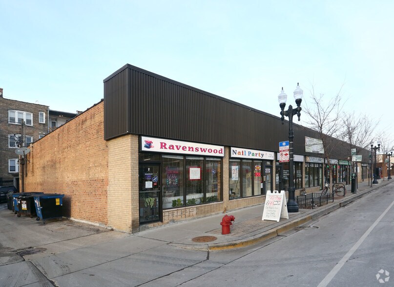 More Photos Of 1700-1720 W Lawrence Ave, Chicago Storefront For Lease
