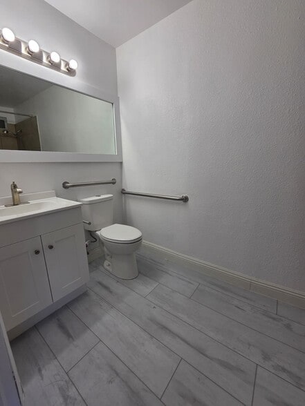 More Photos Of 3833 E Avenue R12, Palmdale Healthcare For Sale