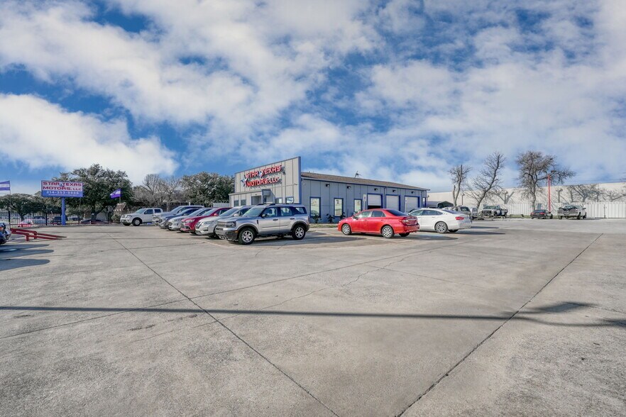 More Photos Of 2661 Walnut Hill Ln, Dallas Auto Dealership For Sale