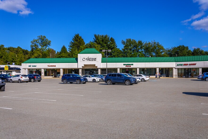 More Photos Of 2016 Penny Ln, Jeannette Unknown For Lease