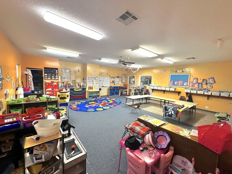 More Photos Of 794 King George Blvd, Savannah Schools For Lease