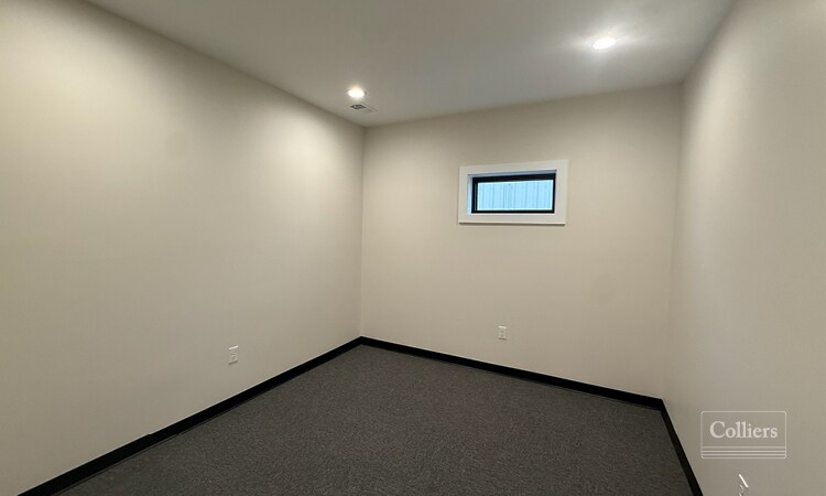 More Photos Of 203 Rutherford Rd, Greenville Office For Lease
