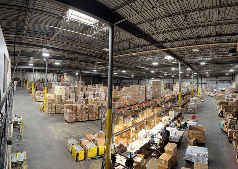 More Photos Of 1808 River Rd, Burlington Warehouse For Lease