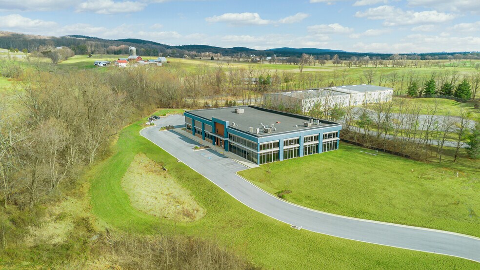 More Photos Of 4102 Harvard Pl, Frederick Warehouse For Lease