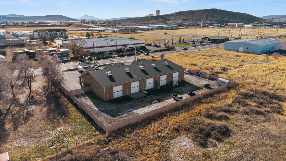 More Photos Of 2815 Laverne Ave, Klamath Falls Flex For Sale