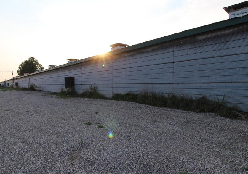 More Photos Of 10748 Mcewen Dr, Denfield Light Distribution For Lease