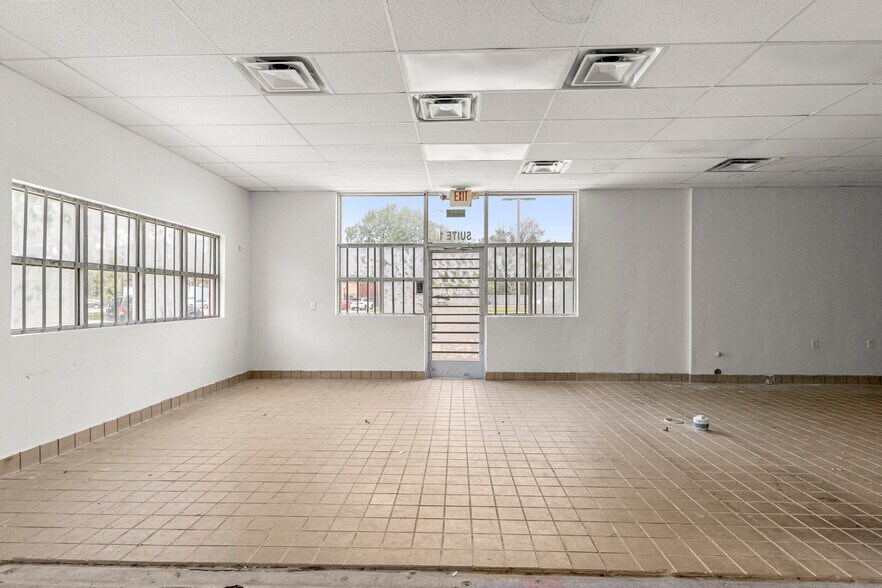 More Photos Of 2300 S Schaefer Hwy, Detroit Storefront For Sale