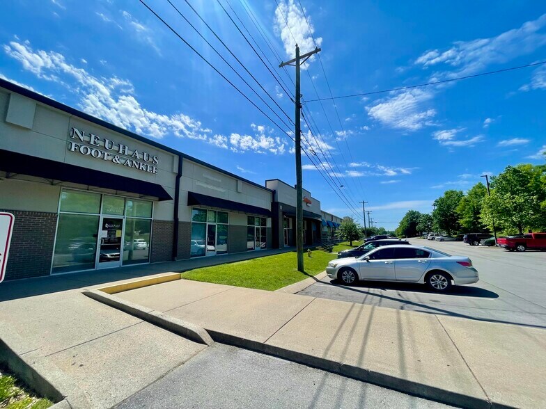 More Photos Of 179 Hancock St, Gallatin Storefront For Lease