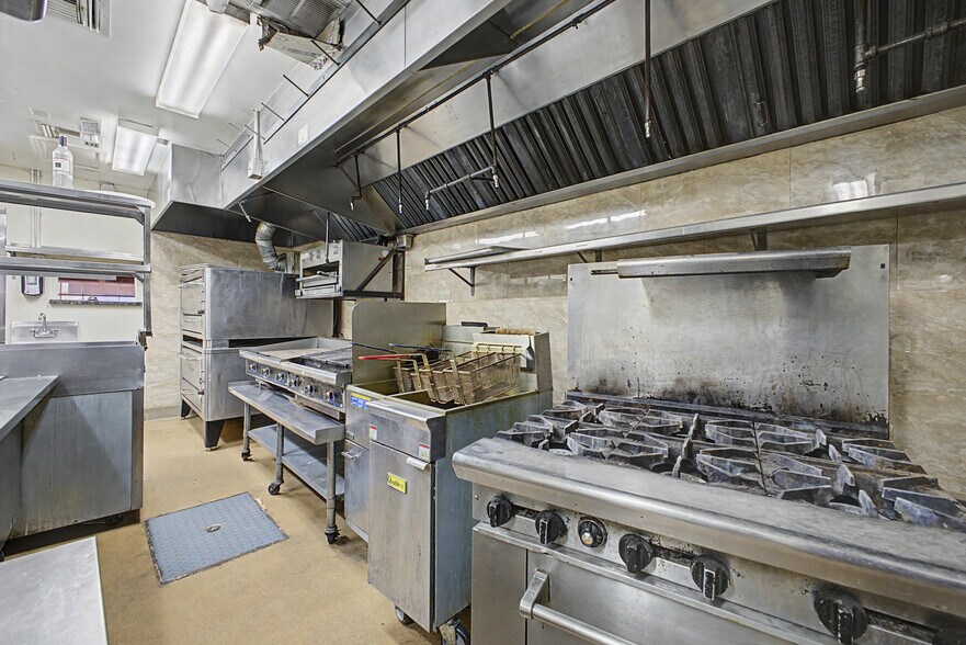 More Photos Of 2827 E Bell Rd, Phoenix Restaurant For Sale