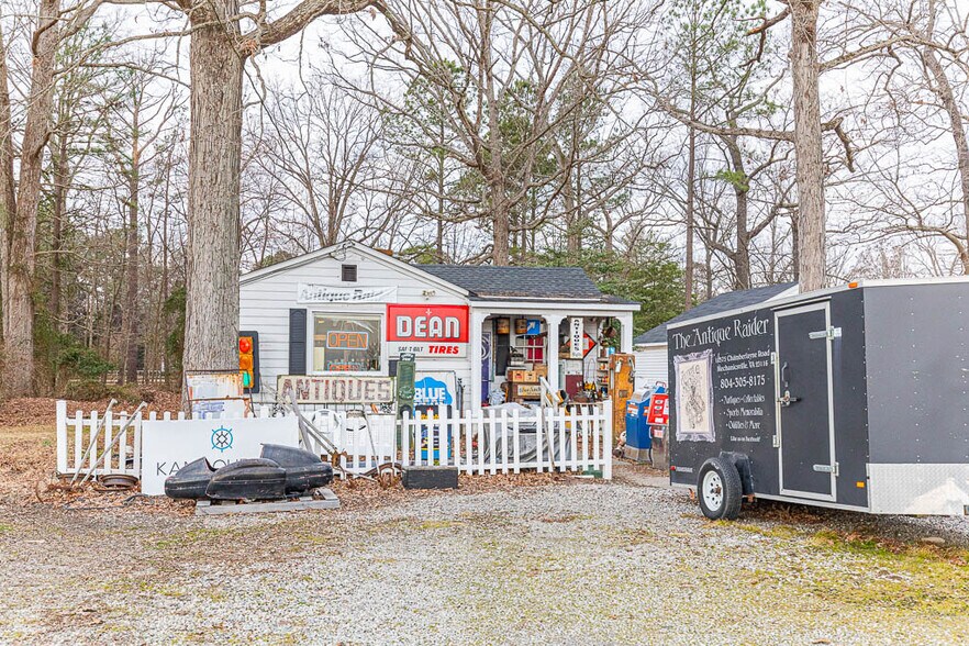 More Photos Of 10379 Chamberlayne Rd, Mechanicsville Freestanding For Sale