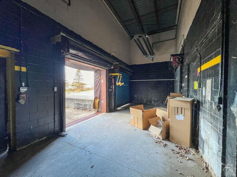 More Photos Of 15 Dardess Dr, Chatham Unknown For Lease