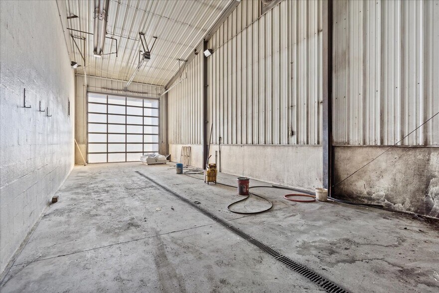 More Photos Of 12104 Deike Ct, Cheyenne Truck Terminal For Sale