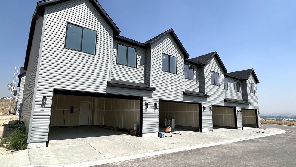 Primary Photo Of 110 Ridges, Pocatello Apartments For Sale