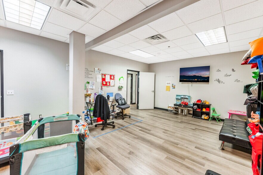 More Photos Of 4130 N Martin Luther King Blvd, North Las Vegas Office For Sale