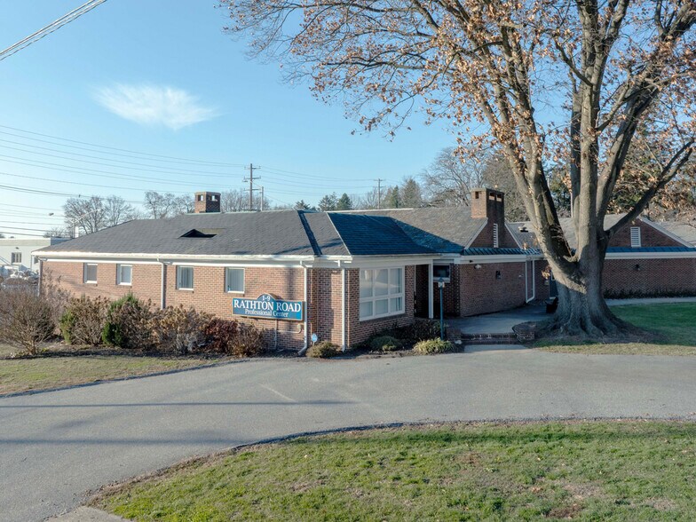 More Photos Of 1 Rathton Rd, York Medical For Lease