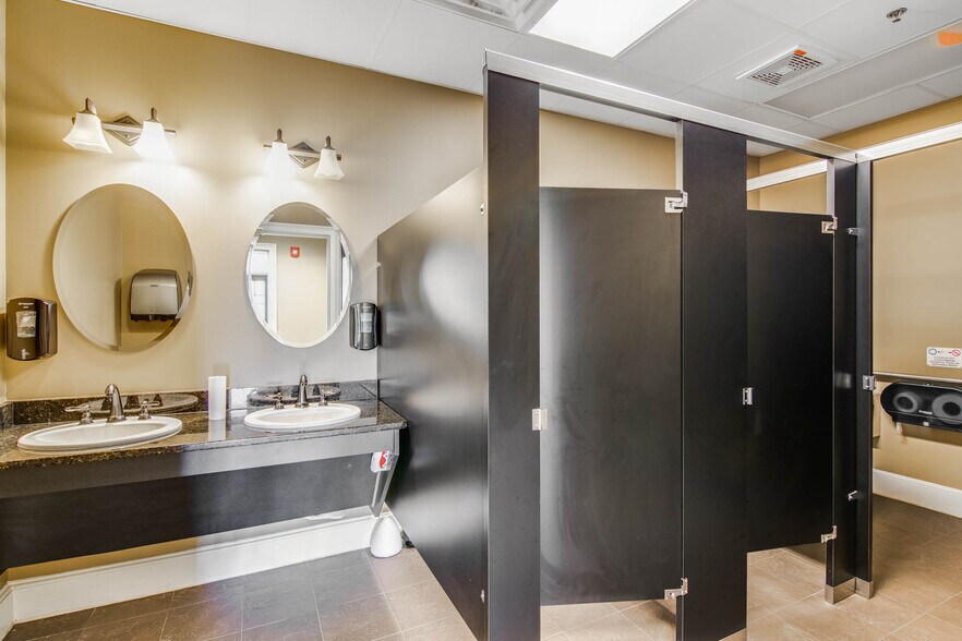 More Photos Of 5977 Spout Springs Rd, Flowery Branch Religious Facility For Sale