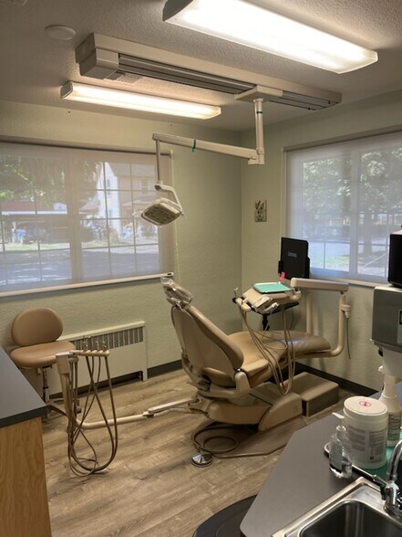 More Photos Of 595 W 8th Ave, Eugene Medical For Lease