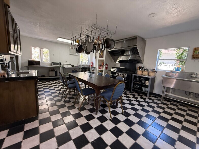 More Photos Of 2200 County Rd D061, Las Cruces Hotel For Sale