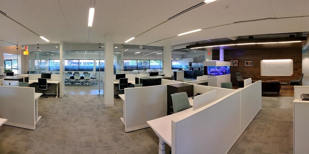More Photos Of 421 Minuet Ln, Charlotte Office For Lease