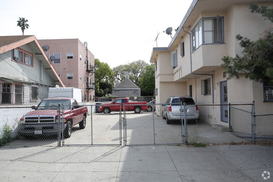 More Photos Of 2100 Bonsallo Ave, Los Angeles Apartments For Sale