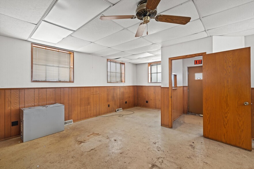 More Photos Of 3701 N Holton St, Milwaukee Manufacturing For Sale