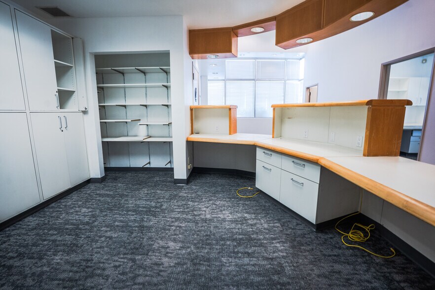 More Photos Of 816 W Yosemite Ave, Madera Medical For Lease